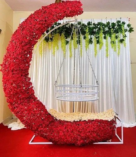 Grand Moon Cradle on rent in Chennai